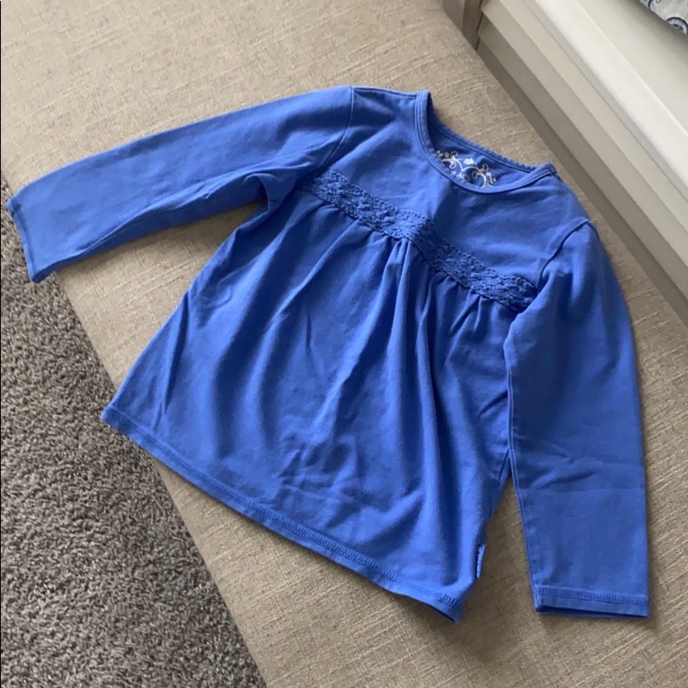 Girls shirt size 4T